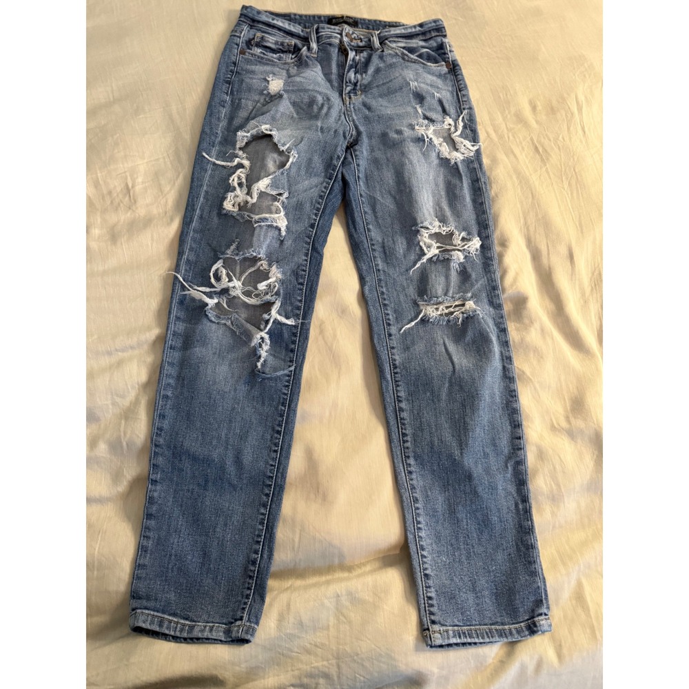 Judy Blue Boyfriend Jeans Size 7/28 JB8286MD Distressed Mid Rise Stretch Denim